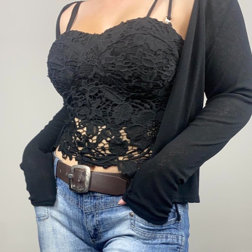 SUGAR CLOTH Black Lace Crop Top